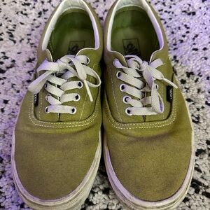 Grass green Vans shoes - size 10 US men/Eur 43
